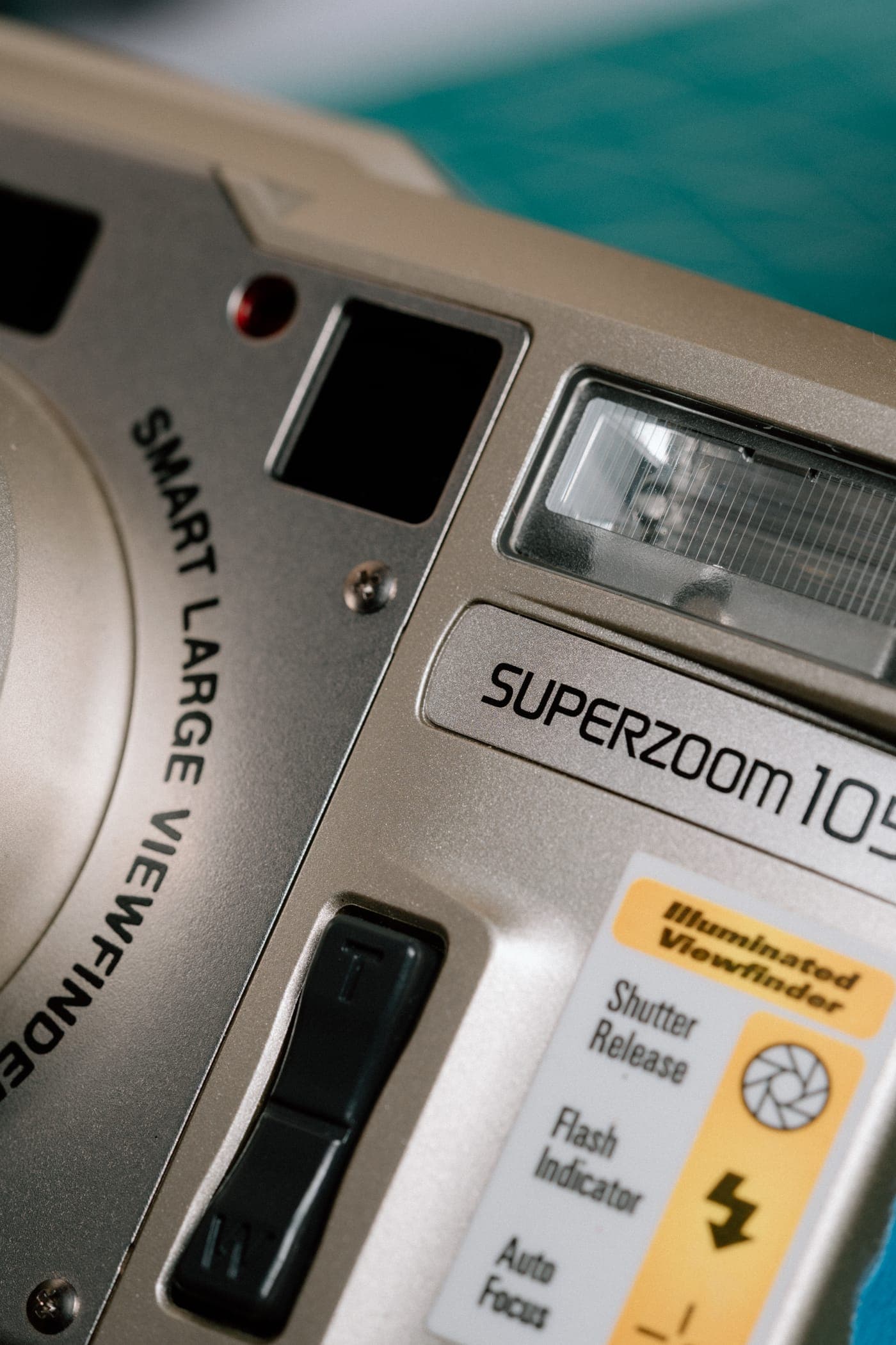 Olympus Superzoom 105 Detail